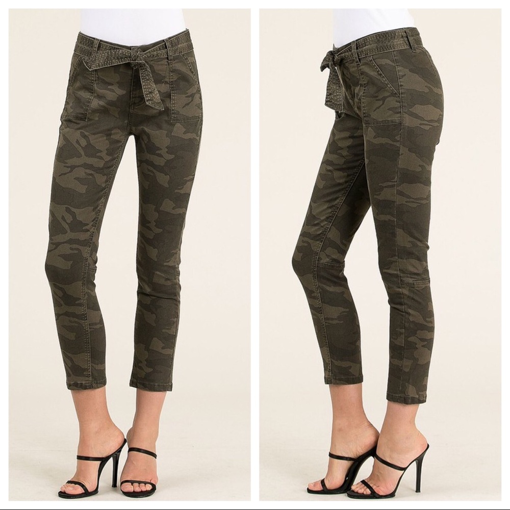 LAST SALE‼️ Camo Skinny Jean - Picture 4 of 4